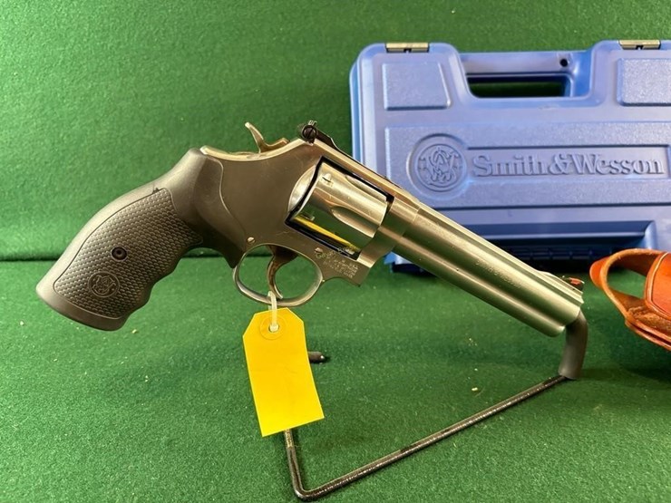 smith-&-wesson-mdl.686-6-357-mag-revolver-image-2