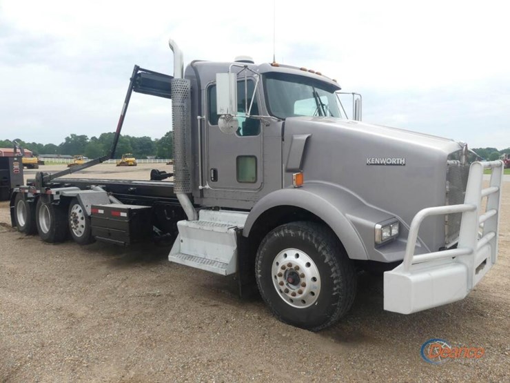 2012-kenworth-t800-image-1