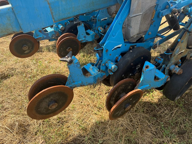 #51909-•-monosem-12-twin-row-38"-center-planter-05a116-inv#51909-image-66