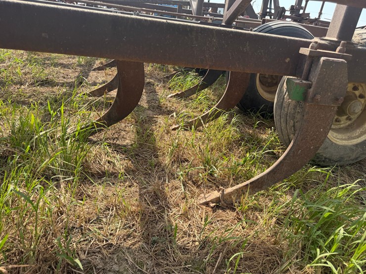 #51911-•-30'-chisel-plow-inv#51911-image-44