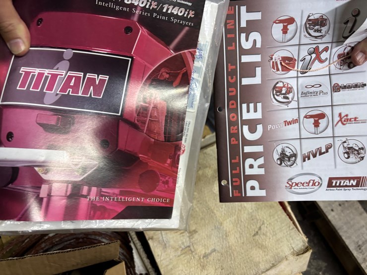 #412-•-titan-t40i-paint-sprayer-for-parts/-repairs-image-9