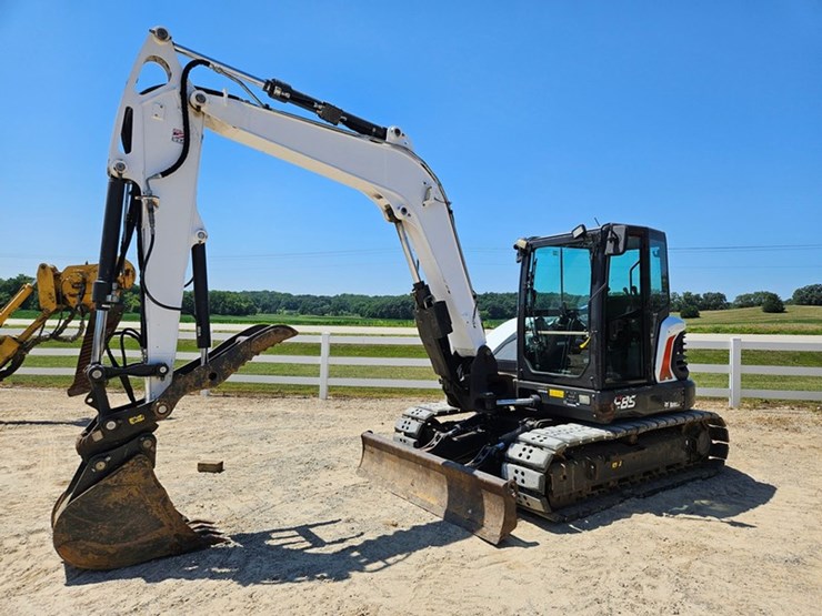 bobcat-e85-image-1
