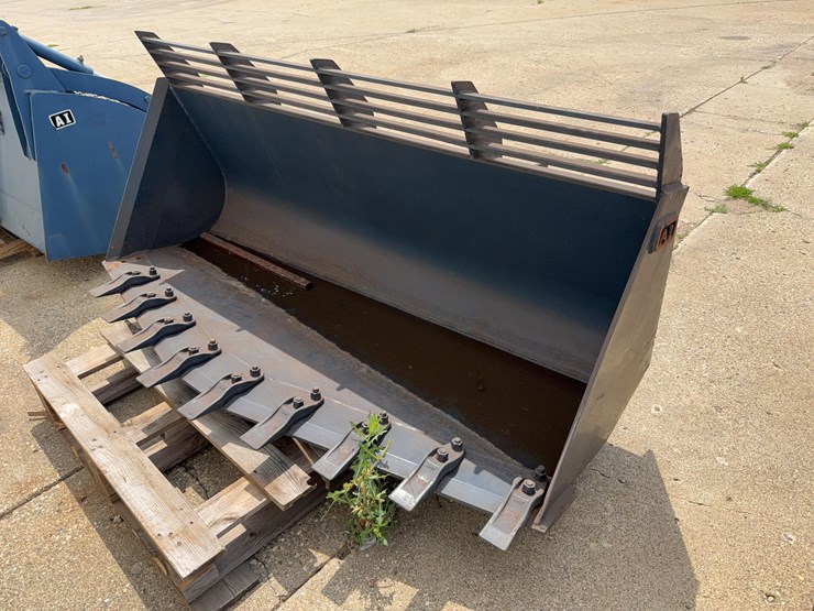 spade-nose-mining/rock-bucket-image-1