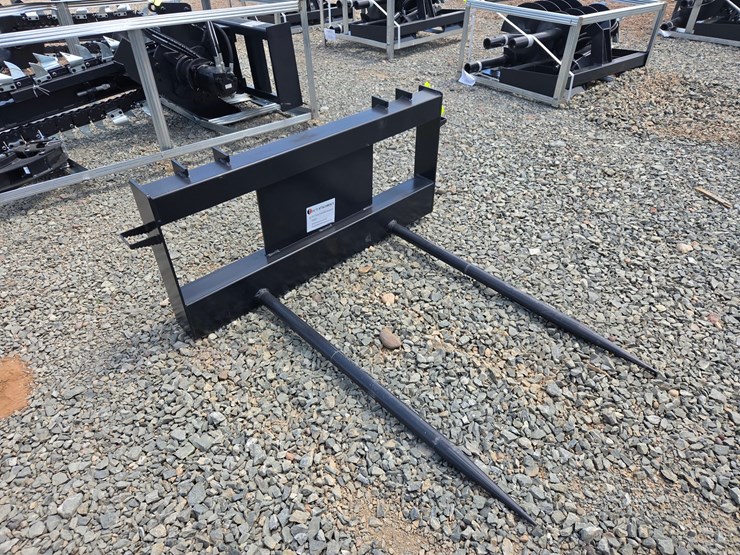 #6220-•-unused-jct-two-tine-skid-steer-bale-spear-attachment-image-4
