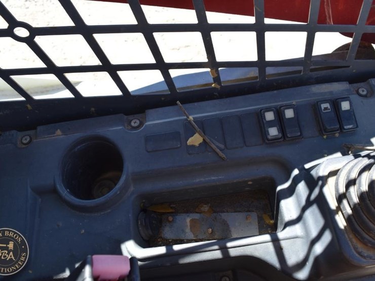 takeuchi-tl10v2-image-64