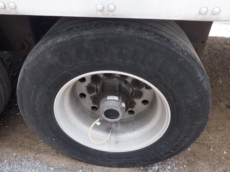 2016-utility-4000d-x-image-9