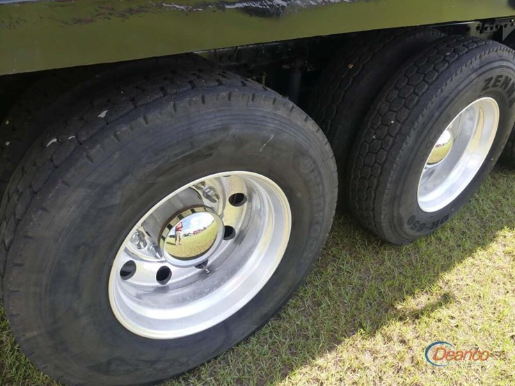 2014-kenworth-t800-image-8