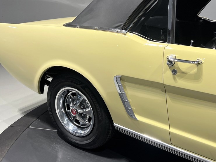#1512-•-1965-ford-mustang-convertible-image-26