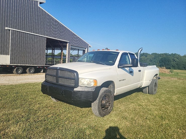 2003-dodge-ram-3500-4x4-4-door-truck-image-1
