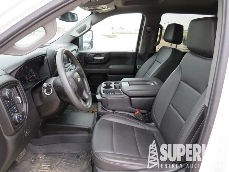 2024-chevrolet-silverado-2500hd-image-8