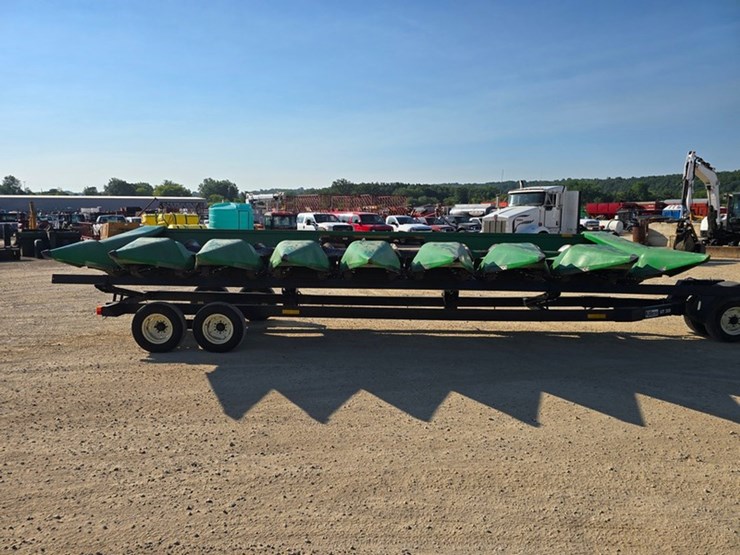 john-deere-8-image-17