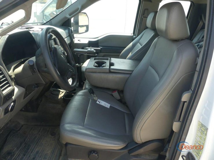 2017-ford-f350-image-8