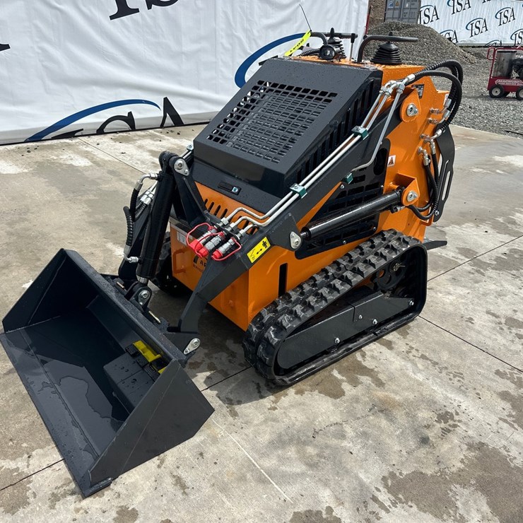 #5041 • Arteer QB-480 Mini Skid Steer