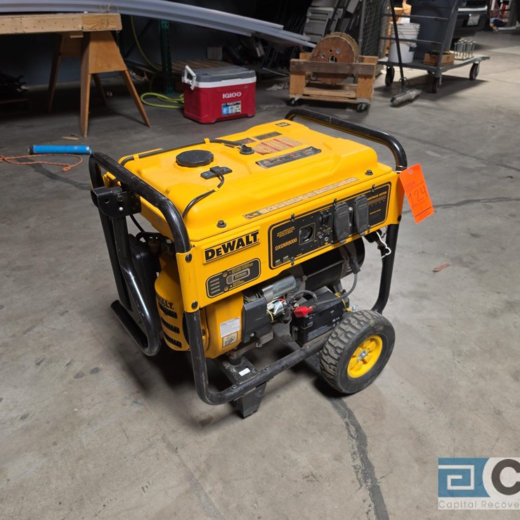 DEWALT DXGNR8000 PORTABLE GENERATOR
