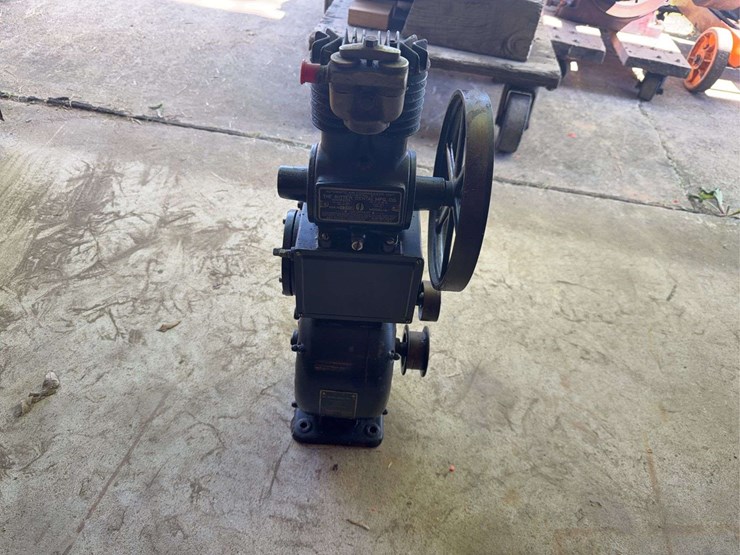 ritter-dental-air-compressor-image-3