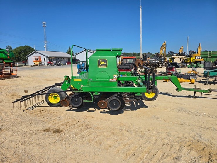 john-deere-1560-image-6