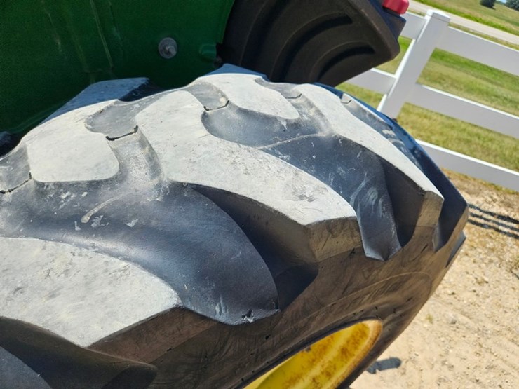john-deere-5205-image-47