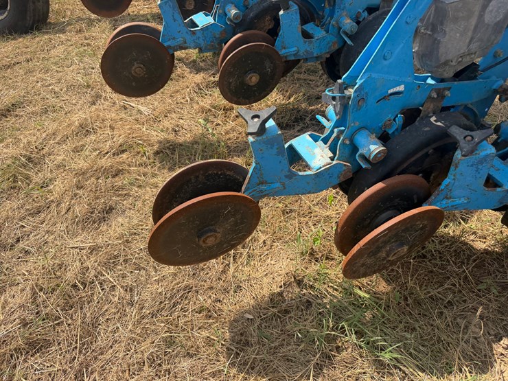 #51909-•-monosem-12-twin-row-38"-center-planter-05a116-inv#51909-image-32