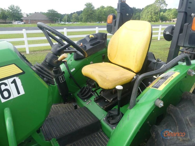 2021-john-deere-5075e-image-10