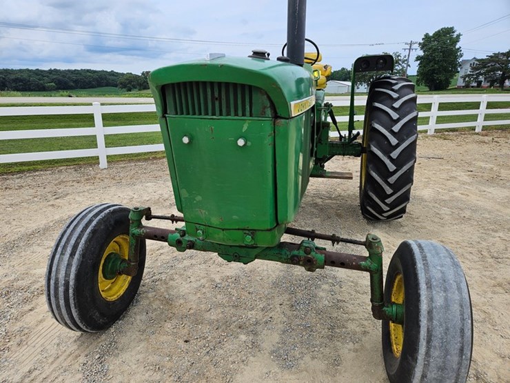 john-deere-4320-image-9