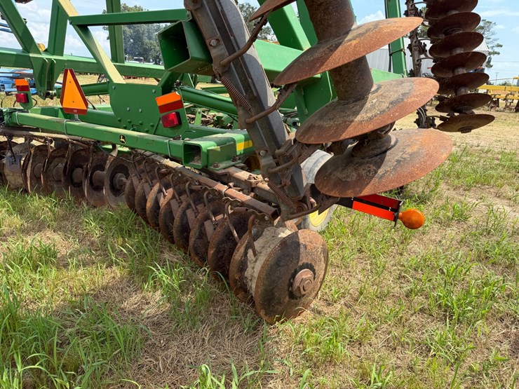 john-deere-37-image-16