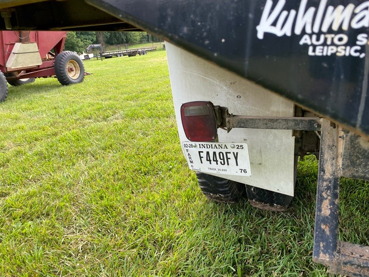 ih-1700-grain-truck-image-22