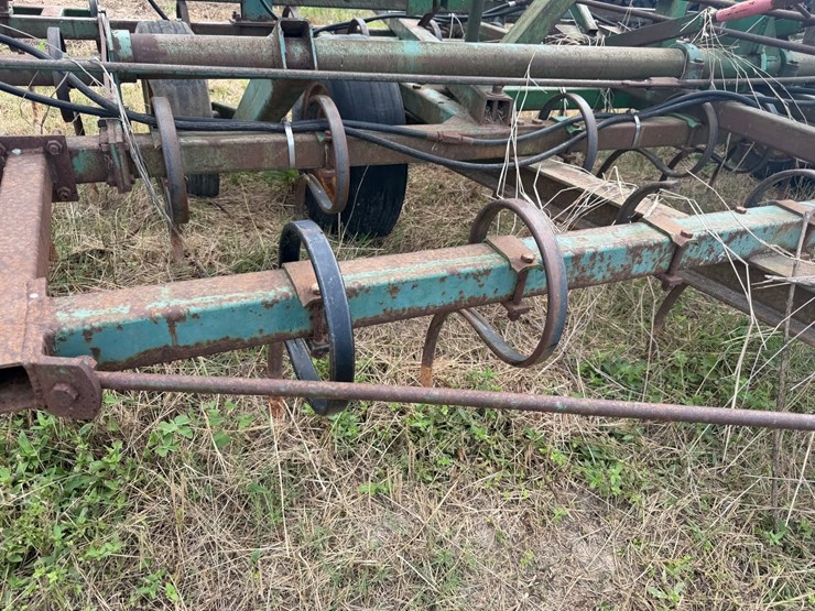 john-deere-1010-image-42