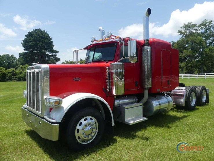 2009-peterbilt-388-image-24