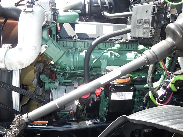 2021-volvo-vnr300-image-23
