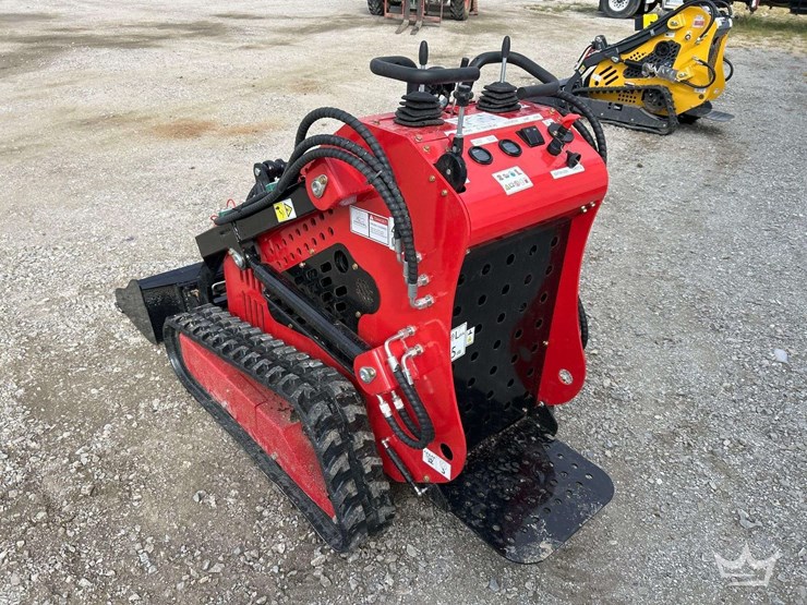 2026-ssl60-mini-track-loader-skid-steer-image-2