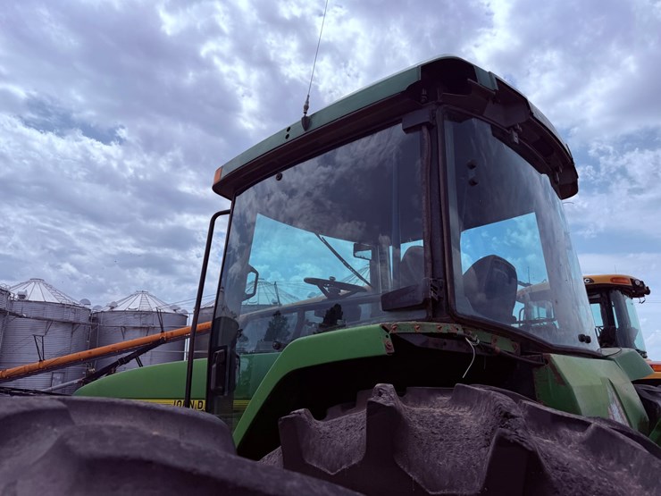 1996-john-deere-8400-image-31