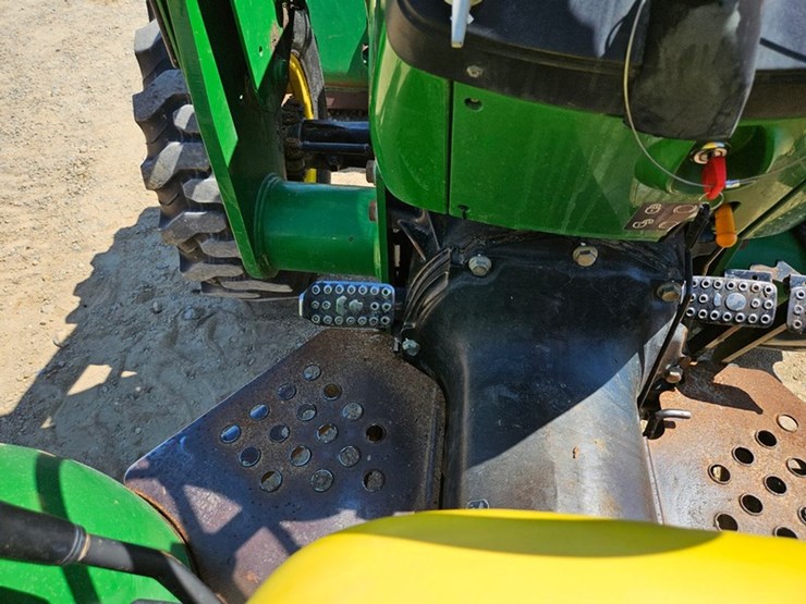 john-deere-5205-image-34