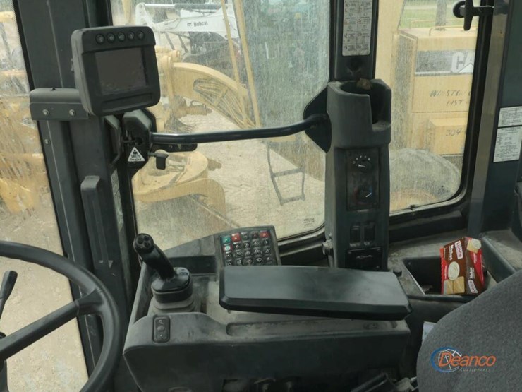 deere-524k-image-14