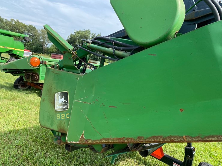 john-deere-920-grain-head-image-17