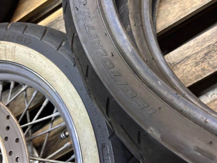 #406-•-lot-of-motorcycle-wheels-image-13