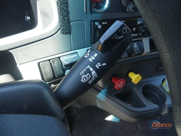 2022-kenworth-t680-image-19