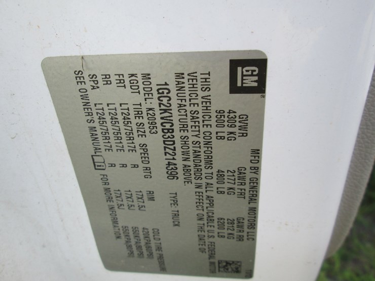 2013-gmc-2500hd-image-36