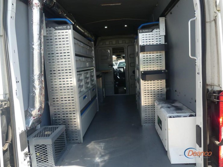 2016-ford-transit-image-4
