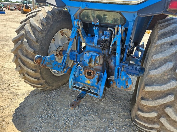 ford-8630-image-15