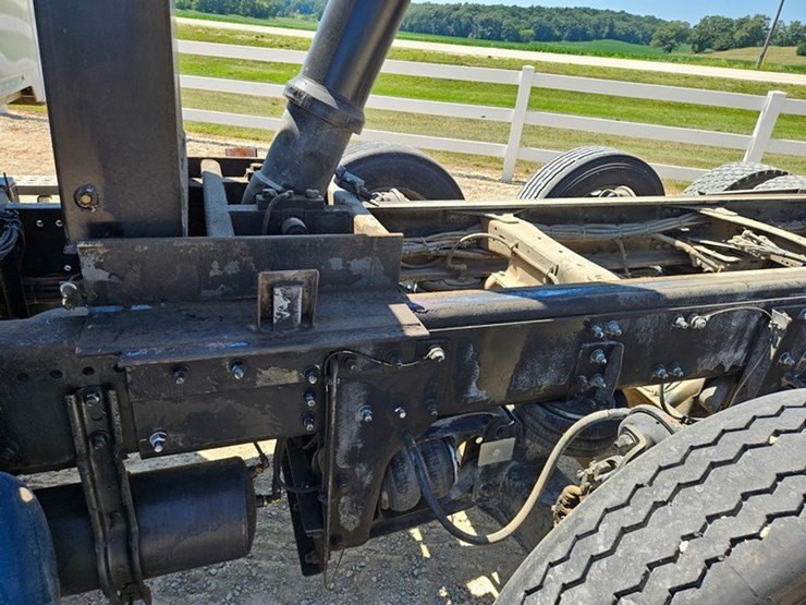 2006-caterpillar-c13-image-31