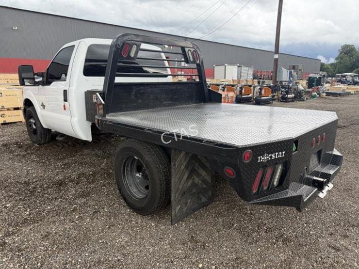 2016-ford-f350-xl-image-2