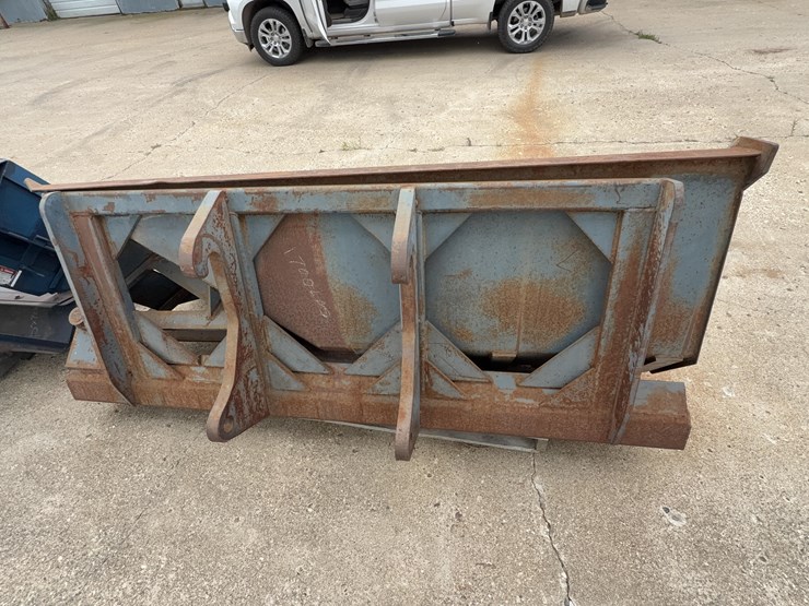 side-dump-bucket-image-3