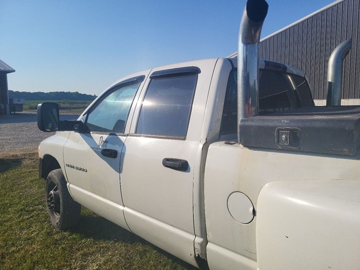 2003-dodge-ram-3500-4x4-4-door-truck-image-16