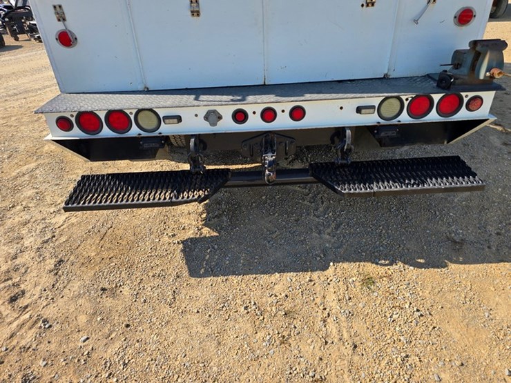2011-international-durastar-4300-image-5