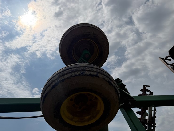 john-deere-37-image-10