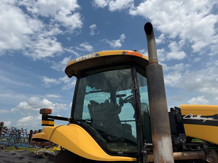 #51850-•-caterpillar-challenger-track-tractor-agcc0765hnwcd1157-inv#51850-image-53
