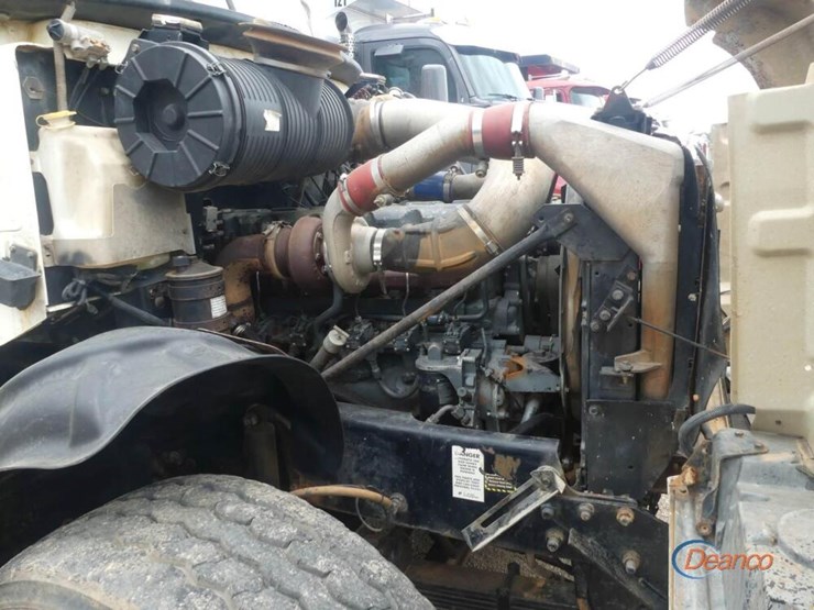 2006-mack-granite-cv713-image-13