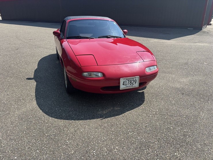 #1872-•-1990-mazda-miata-convertible-image-16