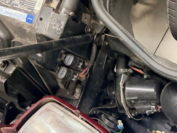 #1873-•-1993-chevrolet-corvette-image-49