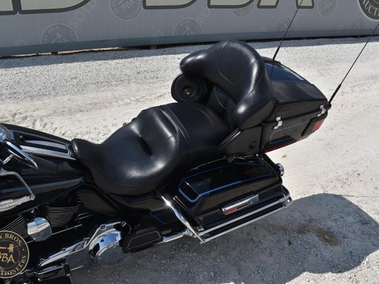 2011-harley-davidson-electra-glide-ultra-classic-46336-image-9